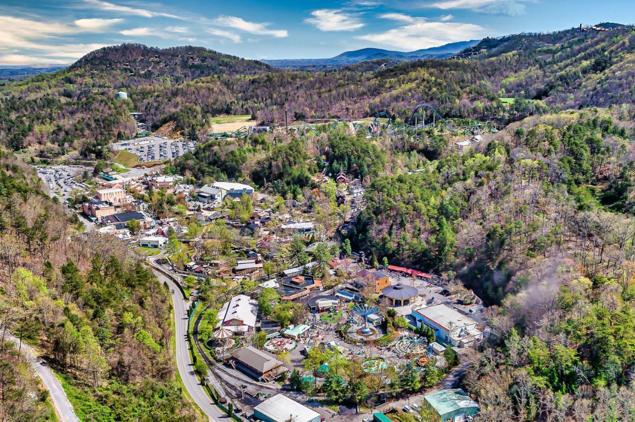 Firefly Hollow Cabin - Smoky Mountains - Soaky Mountain Water Park - Sevierville Convention Center Pigeon Forge Zewnętrze zdjęcie